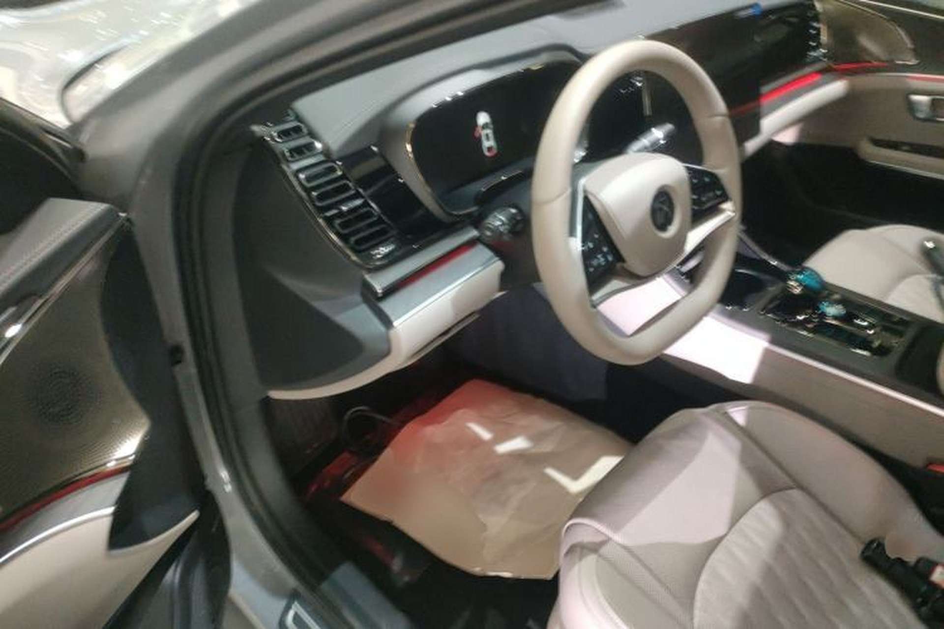 Used BYD Han 2025 DM-i Intelligent Driving Edition 125KM LiDAR Flagship Model Interior 3