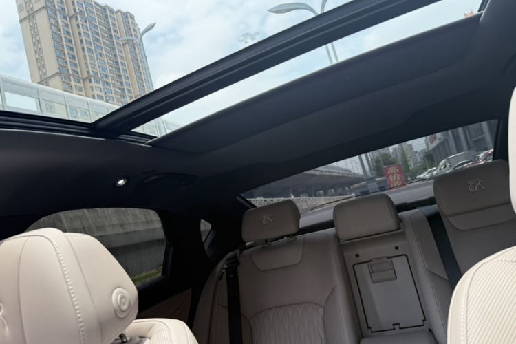 Used BYD Han 2025 DM-i Intelligent Driving Edition 245KM Prestigious Edition Interior 4