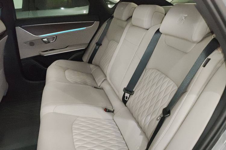 Used BYD Han 2025 EV Intelligent Driving Edition 701KM LiDAR Flagship Model Interior 4