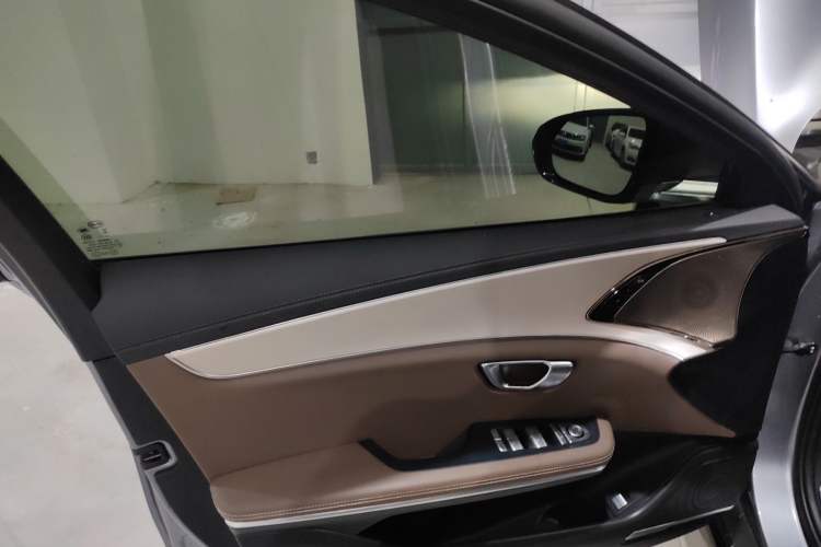 Used BYD Han 2025 EV 506KM Prestige Edition Interior 7