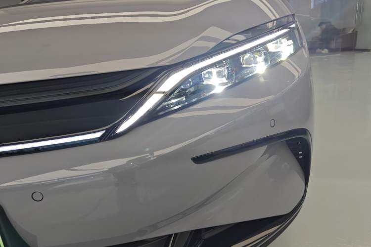 Used BYD Han 2025 EV Intelligent Driving Version 506KM Prestige Model Left Front Headlight