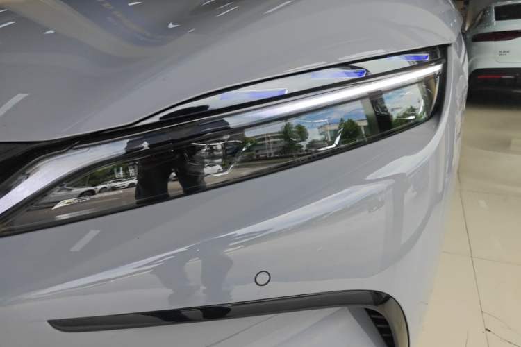Used BYD Han 2025 DM-i Intelligent Driving Edition 125KM LiDAR Flagship Model Left Front Headlight