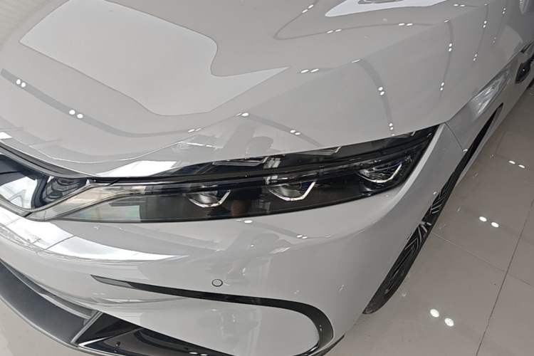 Used BYD Han 2025 DM-i 125KM LiDAR-Powered Intelligent Driving Model Left Front Headlight