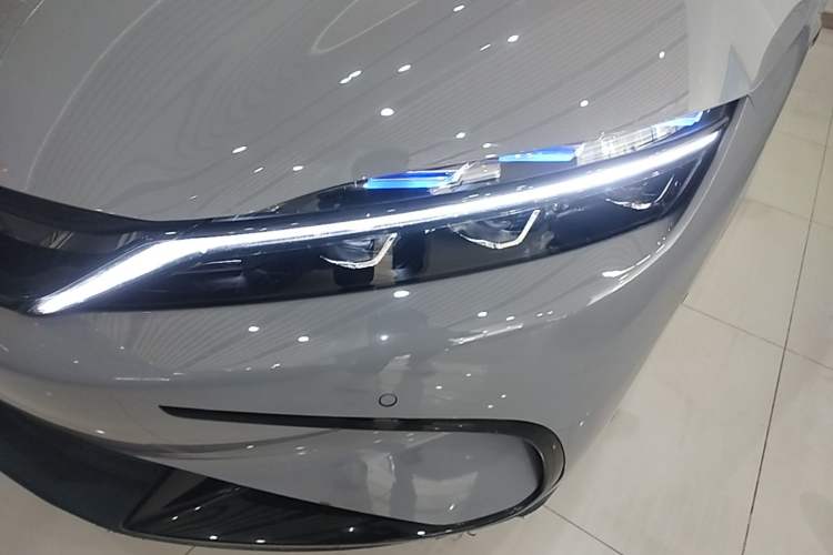 Used BYD Han 2025 DM-i Intelligent Driving Edition 125KM Prestige Model Left Front Headlight