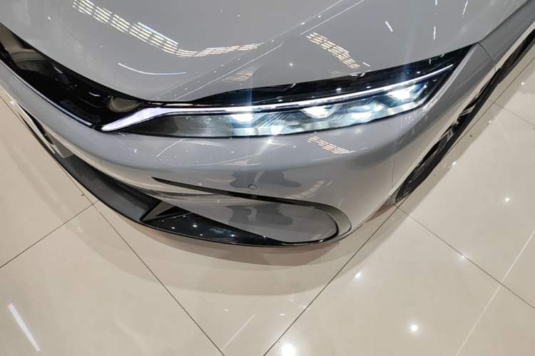 Used BYD Han 2025 DM-i 125KM Elite Model Left Front Headlight