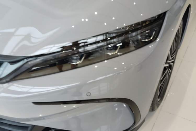 Used BYD Han 2025 DM-i Intelligent Driving Edition 125KM LiDAR Flagship Model Left Front Headlight