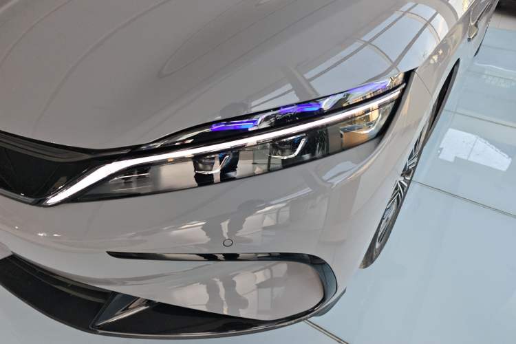Used BYD Han 2025 DM-i Intelligent Driving Edition 125KM LiDAR Flagship Model Left Front Headlight