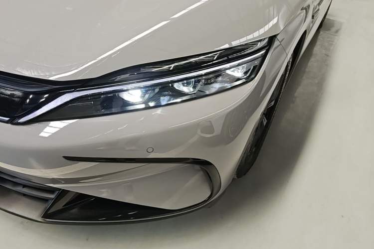 Used BYD Han 2025 DM-i Smart Drive 125KM Elite Model Left Front Headlight