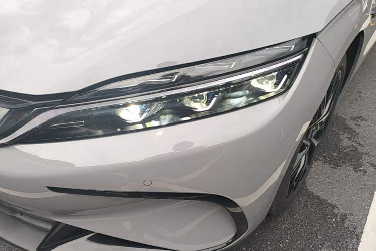 Used BYD Han 2025 DM-i 125KM LiDAR-Powered Intelligent Driving Model Left Front Headlight
