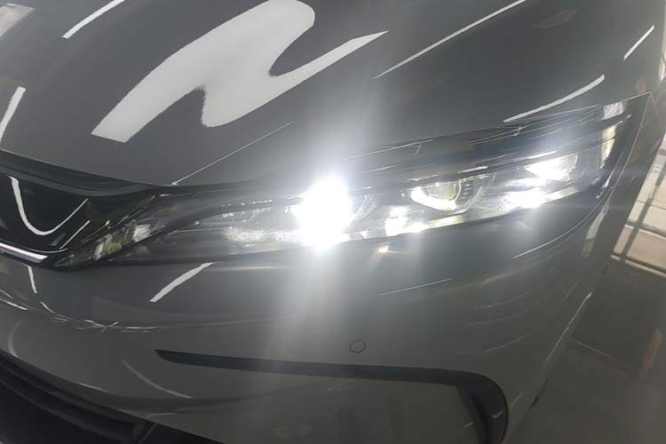 Used BYD Han 2025 DM-i 125KM LiDAR-Powered Intelligent Driving Model Left Front Headlight