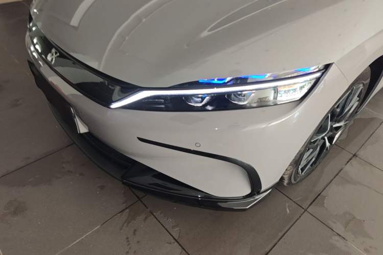 Used BYD Han 2025 DM-i 125KM Prestige Model Left Front Headlight