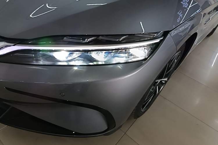 Used BYD Han 2025 DM-i 125KM Prestige Model Left Front Headlight