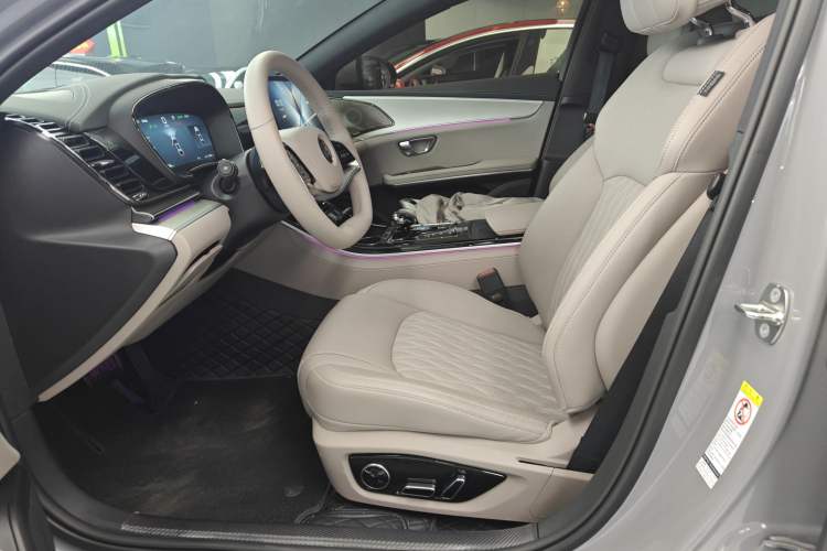 Used BYD Han 2025 EV Intelligent Driving Version 506KM Prestige Model Left Front Seat
