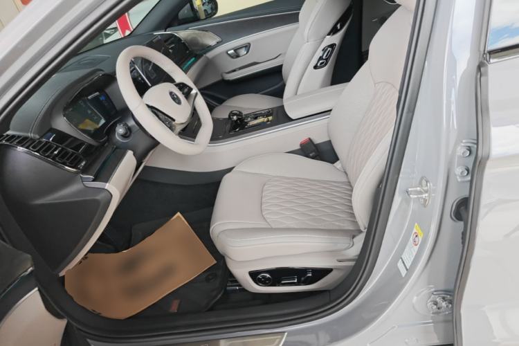 Used BYD Han 2025 DM-i Intelligent Driving Edition 125KM LiDAR Flagship Model Left Front Seat