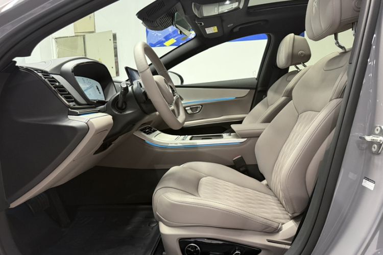 Used BYD Han 2025 Model EV Intelligent Driving Edition 635KM Flagship Left Front Seat