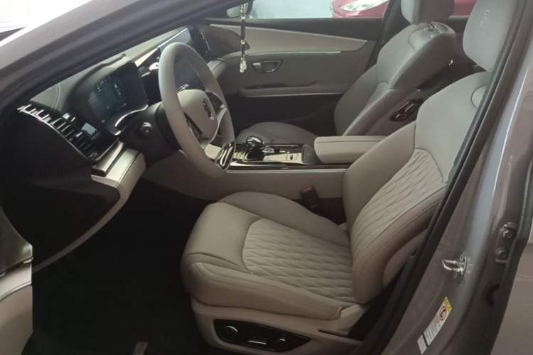 Used BYD Han 2025 DM-i 125KM Elite Model Left Front Seat