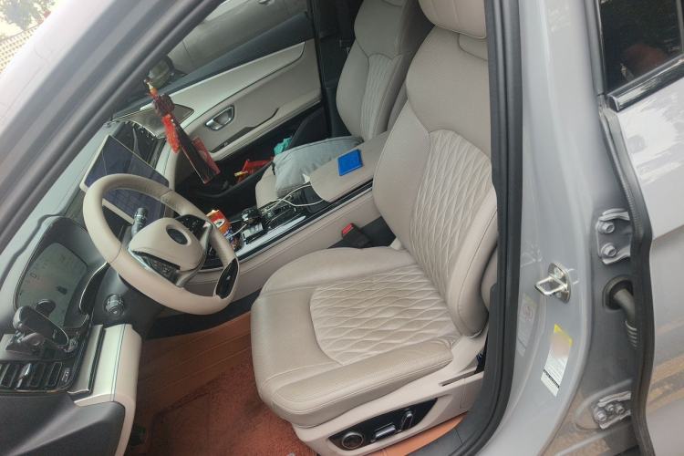 Used BYD Han 2025 DM-i Smart Drive 125KM Prestige Model Left Front Seat