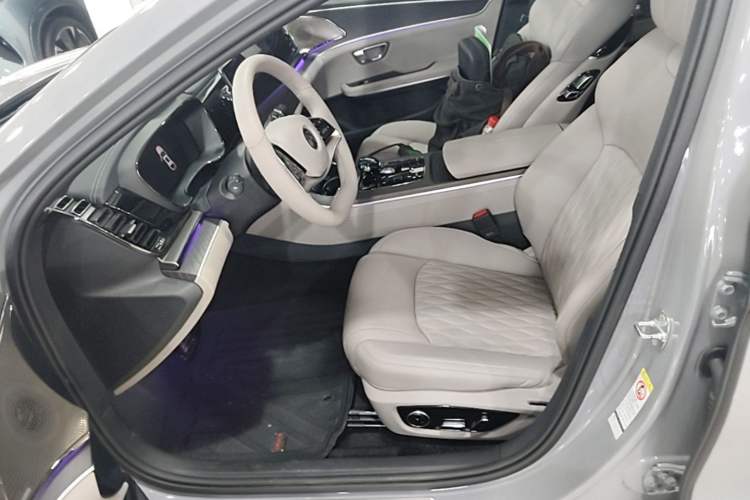 Used BYD Han 2025 DM-i Intelligent Driving Edition 125KM LiDAR Flagship Model Left Front Seat