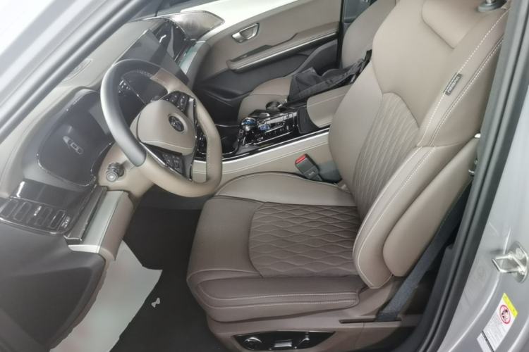 Used BYD Han 2025 DM-i Intelligent Driving Edition 125KM LiDAR Flagship Model Left Front Seat