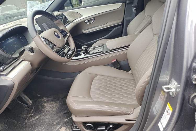 Used BYD Han 2025 DM-i 125KM Elite Model Left Front Seat