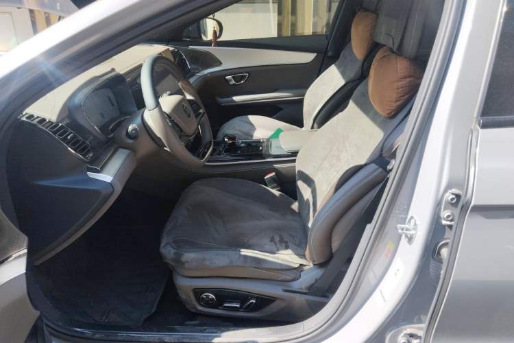 Used BYD Han 2025 DM-i 125KM Prestige Model Left Front Seat