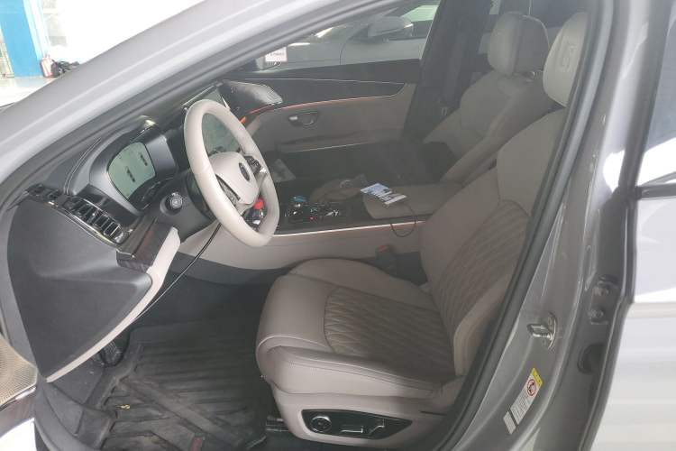 Used BYD Han 2025 DM-i 125KM LiDAR-Powered Intelligent Driving Model Left Front Seat