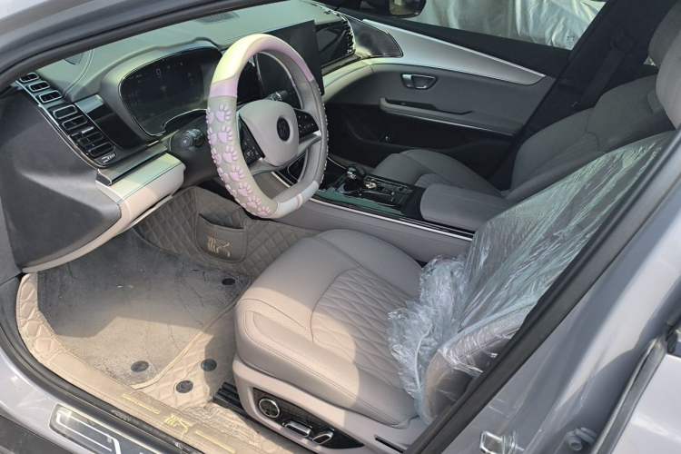 Used BYD Han 2025 DM-i Smart Drive 125KM Prestige Model Left Front Seat