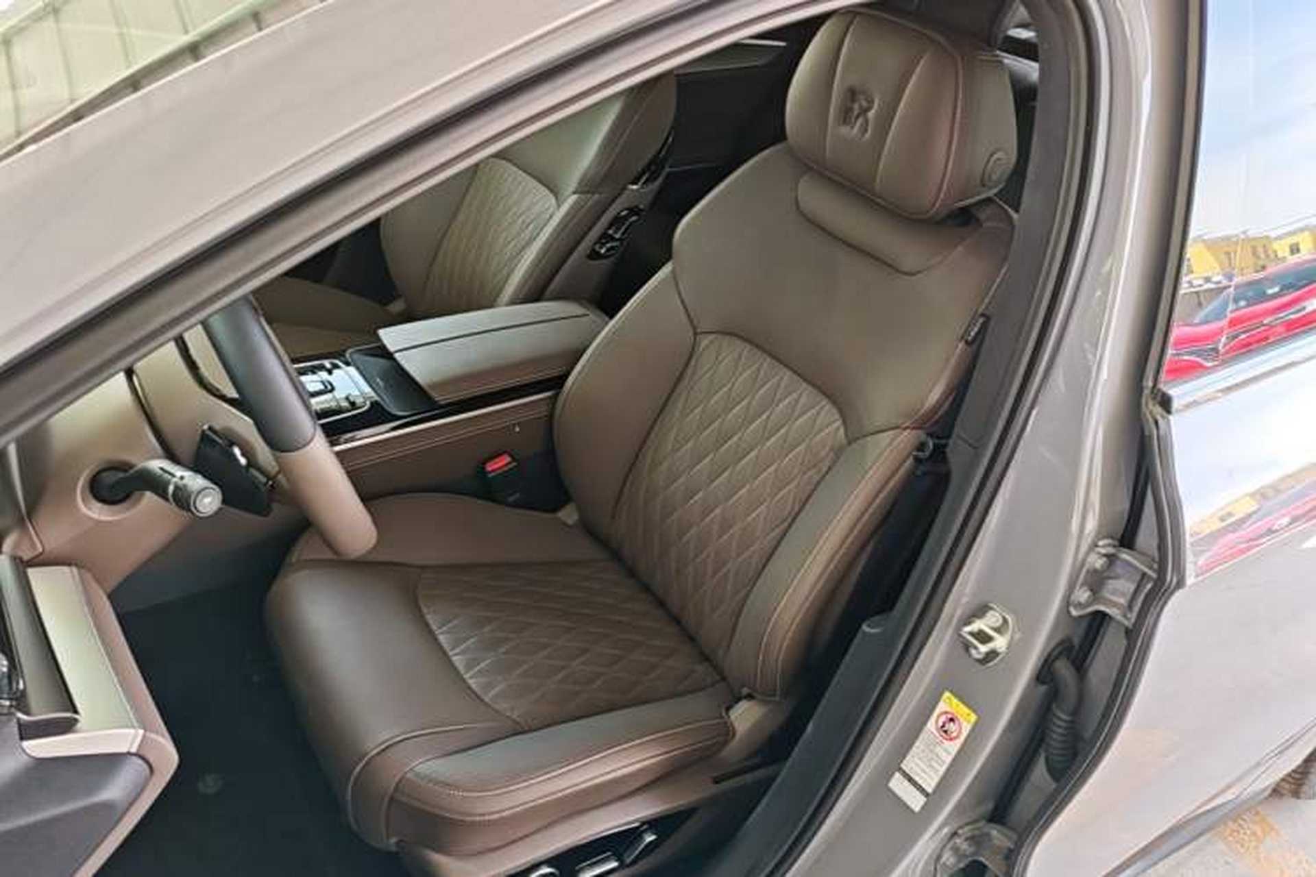 Used BYD Han 2025 DM-i Intelligent Driving Edition 125KM Prestige Model Left Front Seat