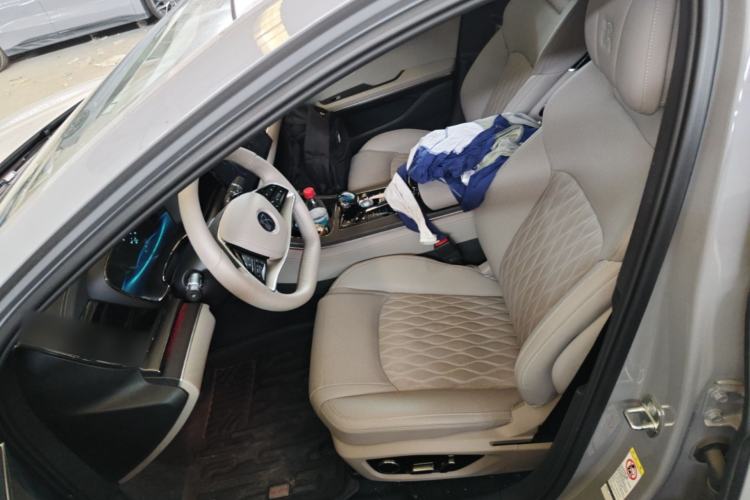 Used BYD Han 2025 DM-i Intelligent Driving Edition 125KM LiDAR Flagship Model Left Front Seat
