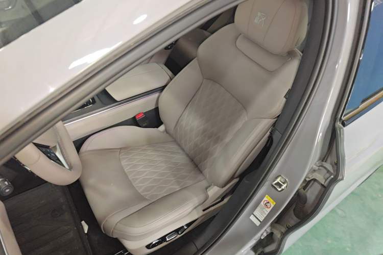 Used BYD Han 2025 DM-i 125KM LiDAR-Powered Intelligent Driving Model Left Front Seat