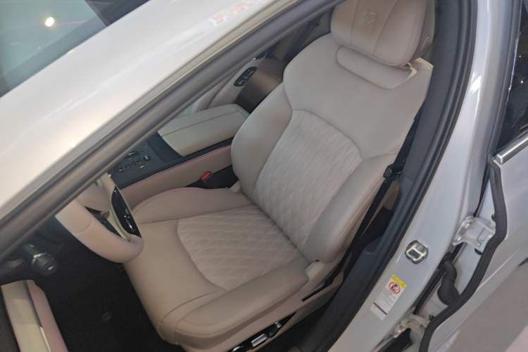 Used BYD Han 2025 DM-i 125KM Elite Model Left Front Seat
