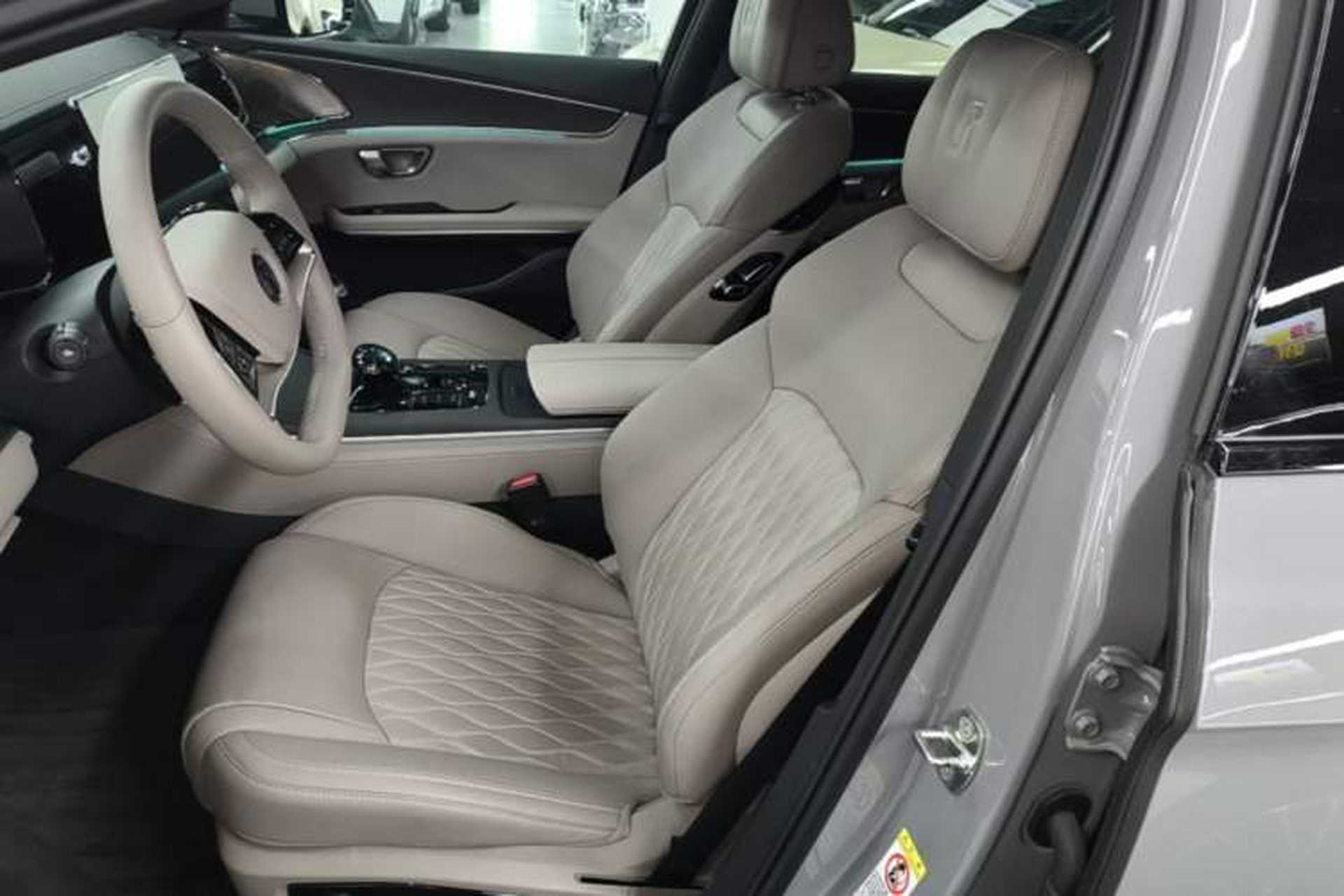 Used BYD Han 2025 EV with 701 km of Laser Radar-Enabled Intelligent Driving Left Front Seat