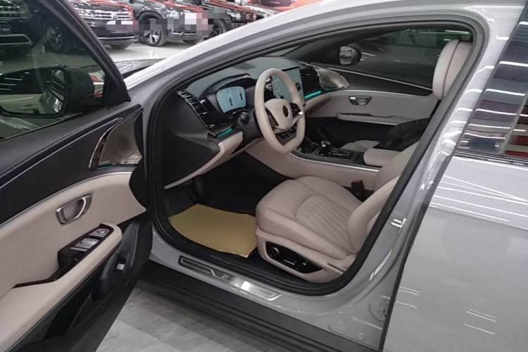 Used BYD Han 2025 DM-i Intelligent Driving Edition 125KM LiDAR Flagship Model Left Front Seat