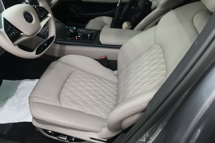 Used BYD Han 2025 DM-i 125KM Elite Model Left Front Seat