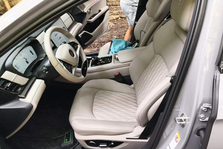 Used BYD Han 2025 DM-i 125KM Prestige Model Left Front Seat