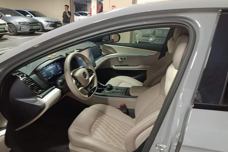 Used BYD Han 2025 DM-i 125KM Elite Model Left Front Seat