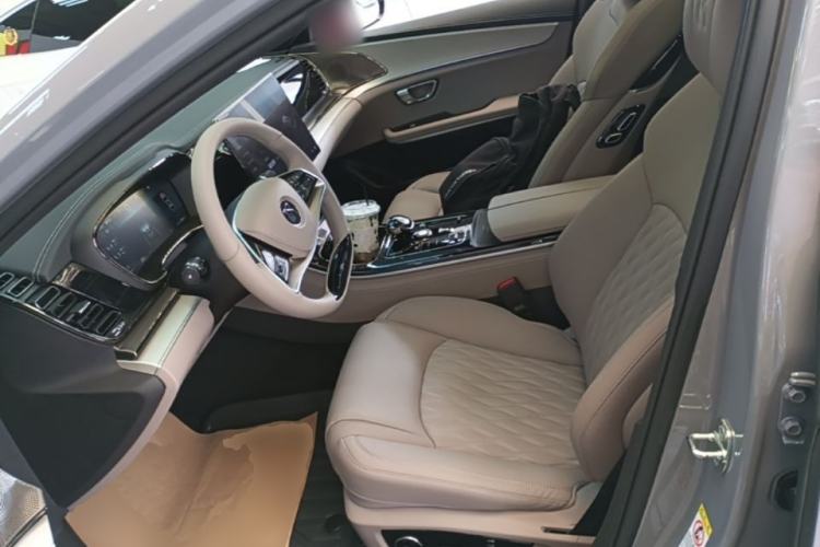 Used BYD Han 2025 DM-i 125KM Prestige Model Left Front Seat