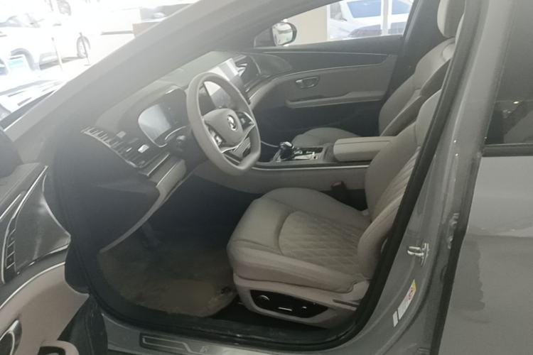 Used BYD Han 2025 DM-i Intelligent Driving Edition 125KM LiDAR Flagship Model Left Front Seat