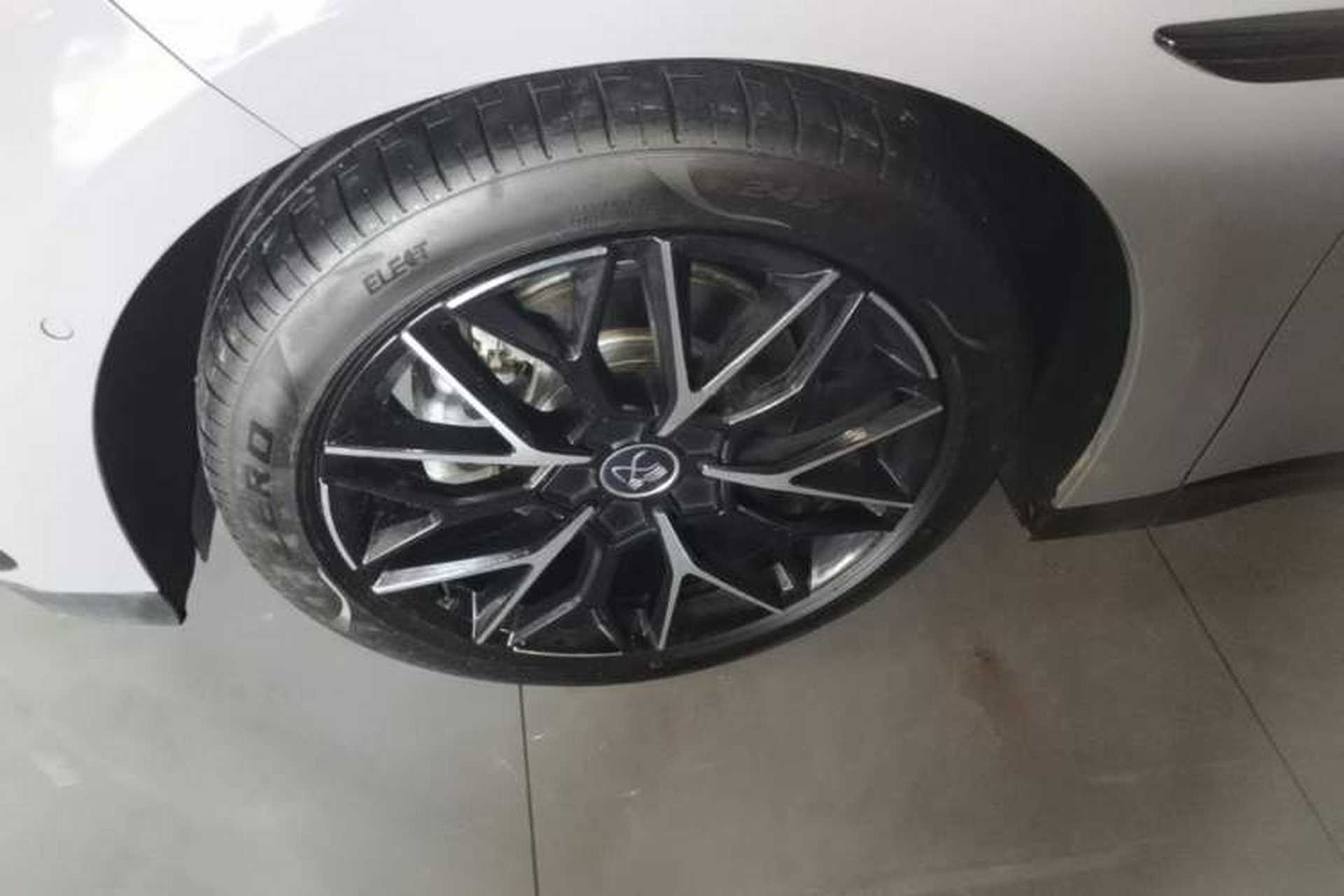 Used BYD Han 2025 DM-i 125KM LiDAR-Powered Intelligent Driving Model Left Front Wheel Hub