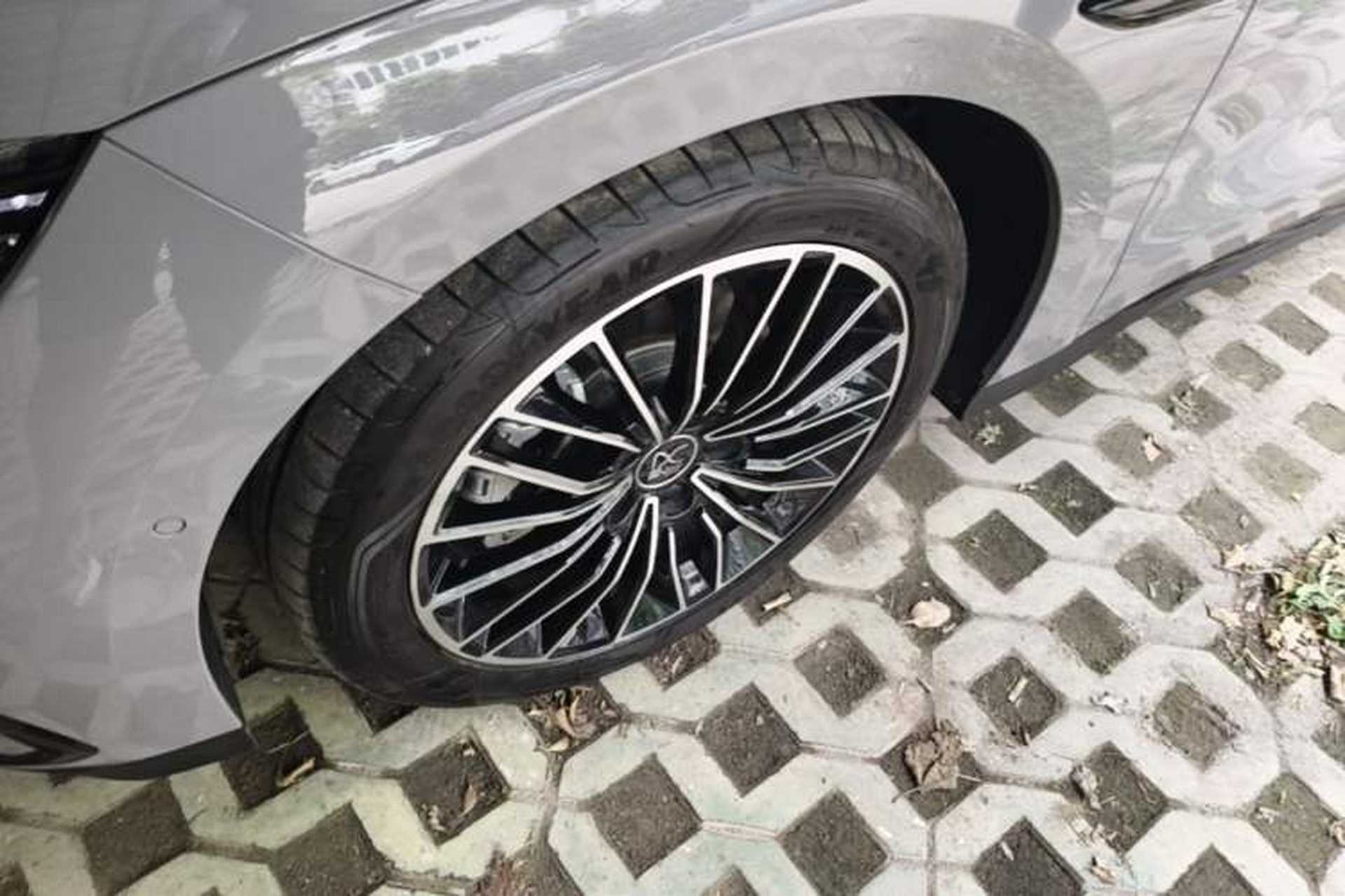 Used BYD Han 2025 DM-i Intelligent Driving Edition 125KM LiDAR Flagship Model Left Front Wheel Hub