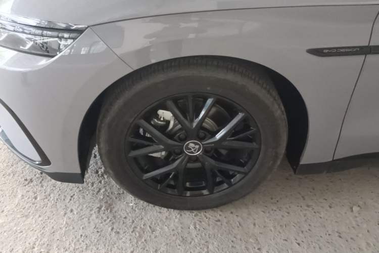 Used BYD Han 2025 DM-i 125KM Elite Model Left Front Wheel Hub