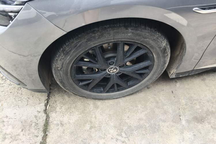 Used BYD Han 2025 DM-i 125KM Comfort Model Left Front Wheel Hub
