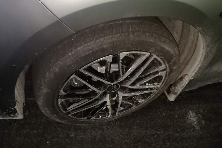 Used BYD Han 2025 Model EV Intelligent Driving Edition 635KM Flagship Left Front Wheel Hub