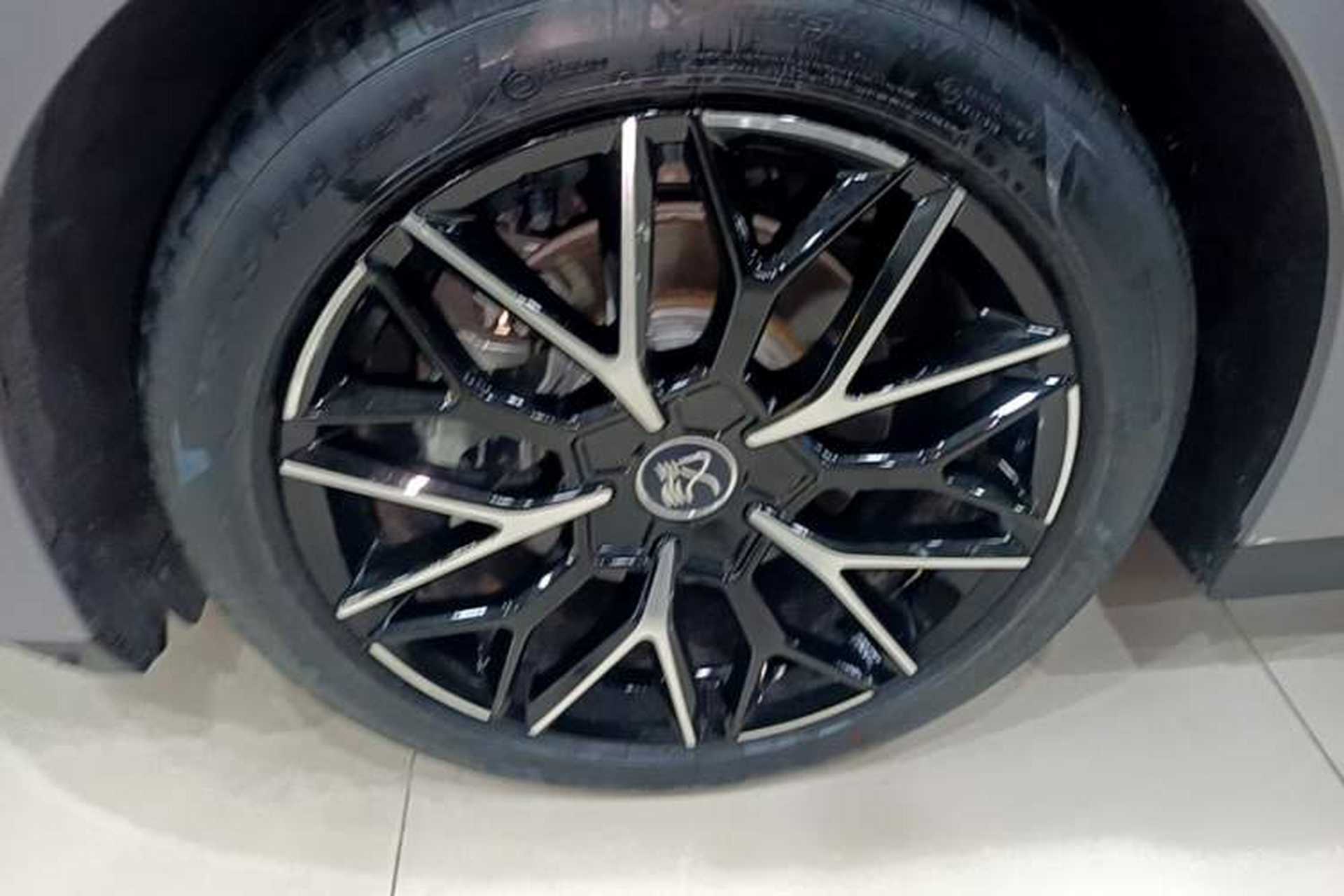 Used BYD Han 2025 DM-i Intelligent Driving Edition 125KM Prestige Model Left Front Wheel Hub