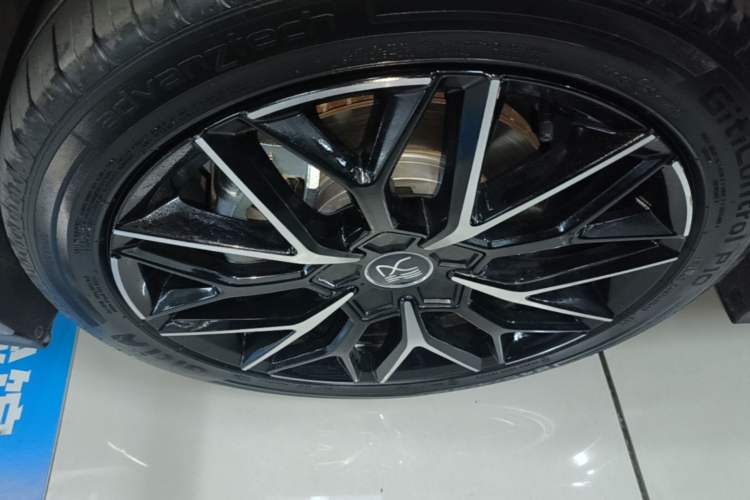 Used BYD Han 2025 EV 506KM Prestige Edition Left Front Wheel Hub