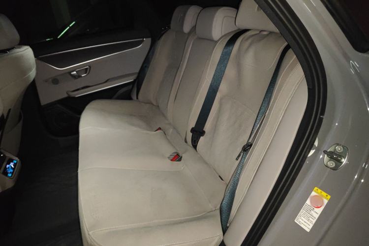 Used BYD Han 2025 EV with 701 km of Laser Radar-Enabled Intelligent Driving Left Rear Seat