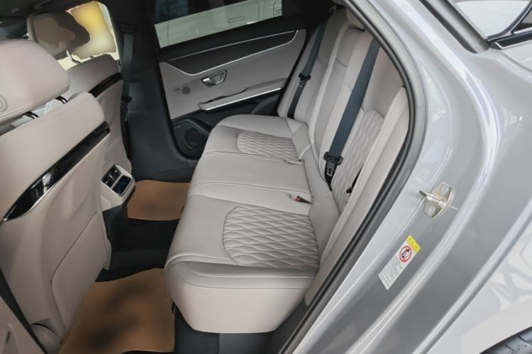 Used BYD Han 2025 DM-i Intelligent Driving Edition 125KM LiDAR Flagship Model Left Rear Seat
