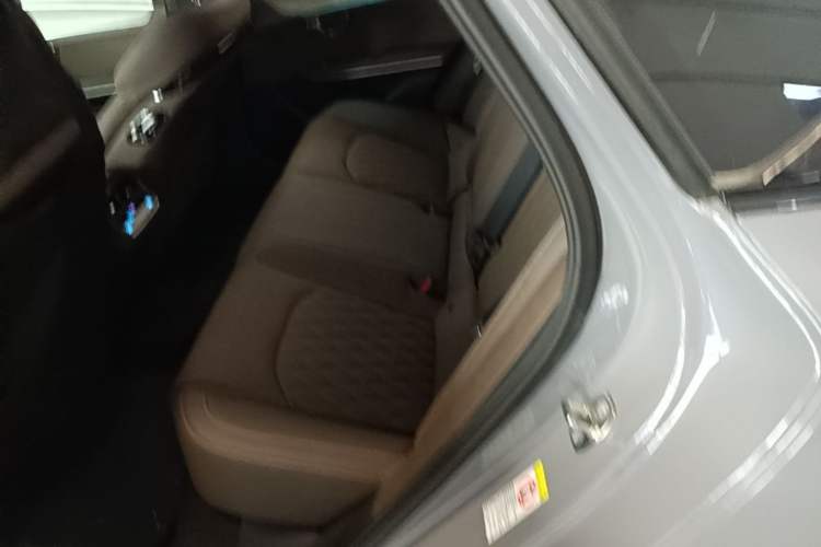 Used BYD Han 2025 DM-i Intelligent Driving Edition 125KM LiDAR Flagship Model Left Rear Seat