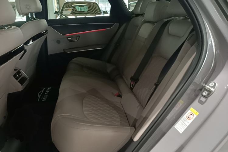 Used BYD Han 2025 DM-i Intelligent Driving Edition 125KM LiDAR Flagship Model Left Rear Seat