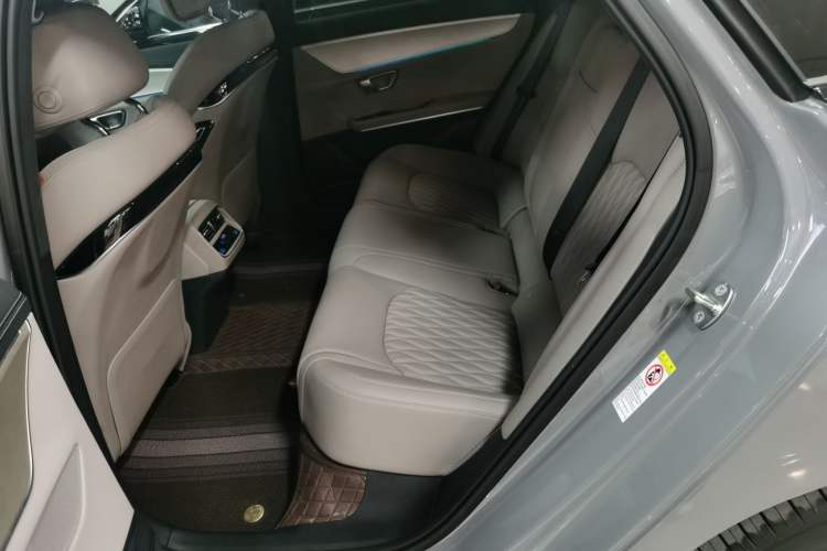 Used BYD Han 2025 EV Intelligent Driving Version 506KM Prestige Model Left Rear Seat